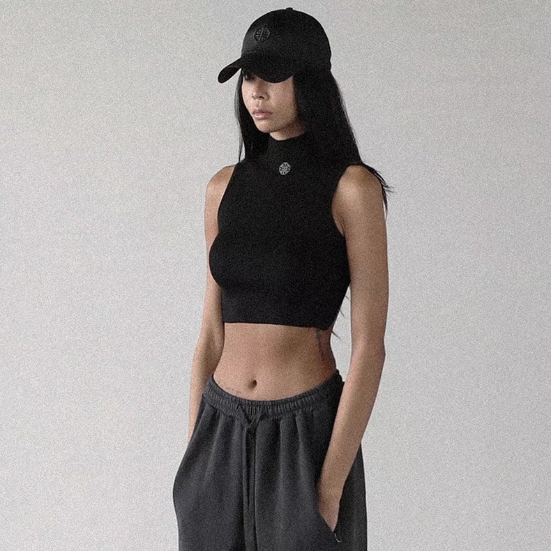Built-In Pad Backless Cropped Top